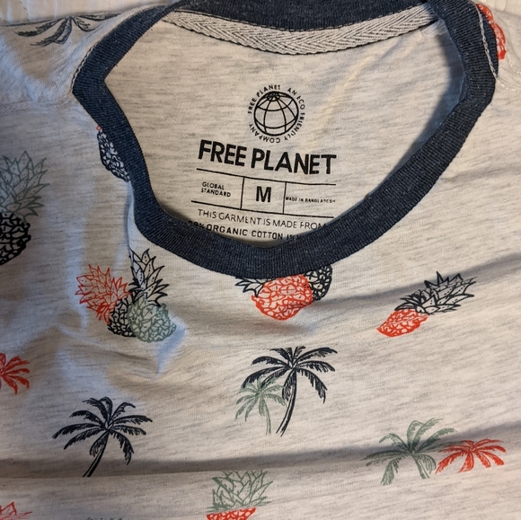 Men's Free Planet/BKLN Cloth T-Shirts - Picture 3 of 8